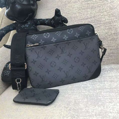 mens bags louis vuitton|Meer.